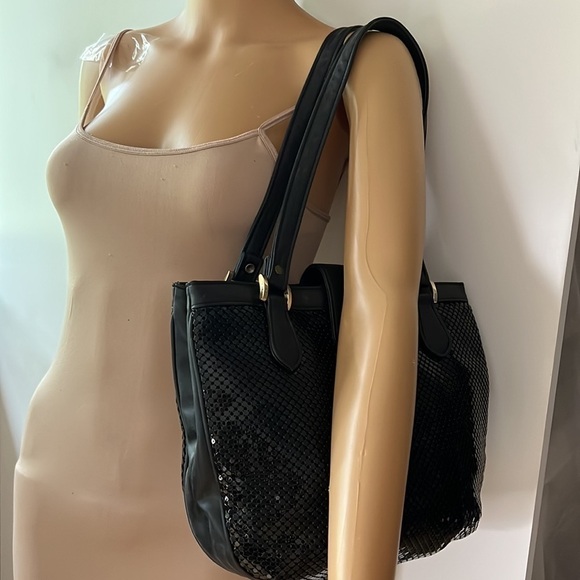 Whiting and Davis Large Double Compartment Shoulder Bag - Picture 8 of 16